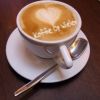 Heerlijke Cappuccino met Latte Art van Koffie op Wielen
